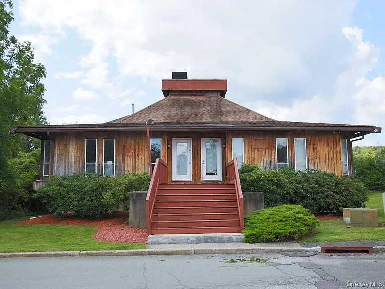 226 Concord Ln — Photo 23