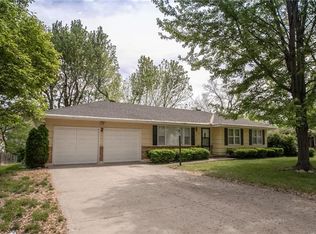 7503 N Wayne Ave, Gladstone, MO 64118
