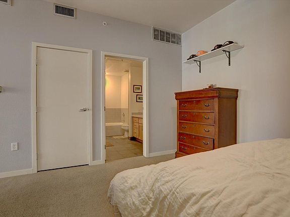 3rd image of 1438 Little Raven St Unit 201