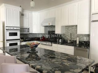 2801 Cowan Cir, Las Vegas, NV 89107