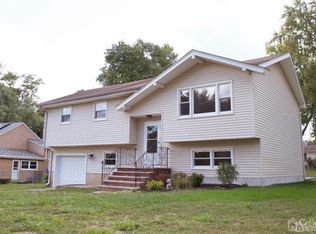 266 Larson Rd, North Brunswick, NJ 08902