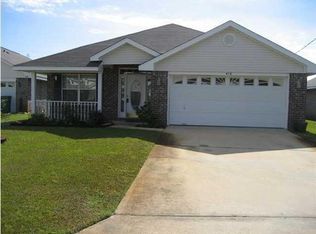 418 Pristine Water Ln, Mary Esther, FL 32569