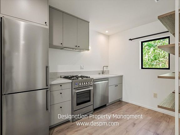 5th image of 3181 Verdugo Pl