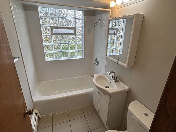 3rd image of 3530 S Oak Park Ave