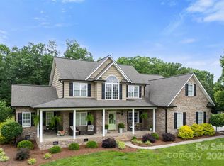 1533 Ohara Plantation Ct, Dallas, NC 28034