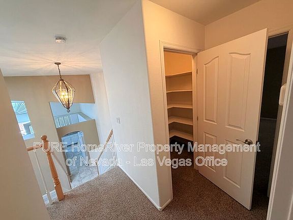 5th image of 2121 Stone Croft St