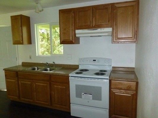 4th image of 13-3609 Alapai St