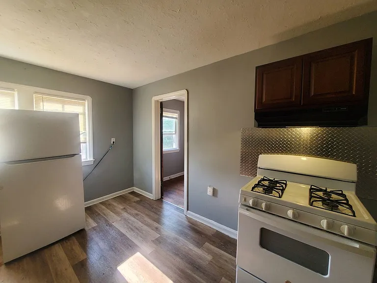 3243 W 115 ST — Photo 10