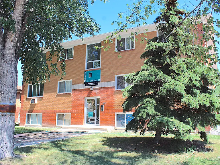 3955 Robinson St — Photo 8