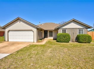 2405 Fairfield Dr, Edmond, OK 73012