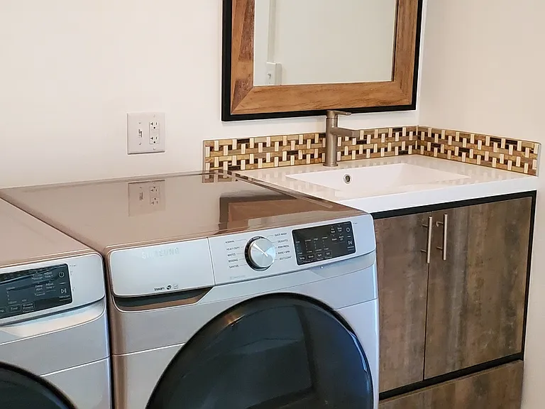 183 S Paint St #B — Photo 16