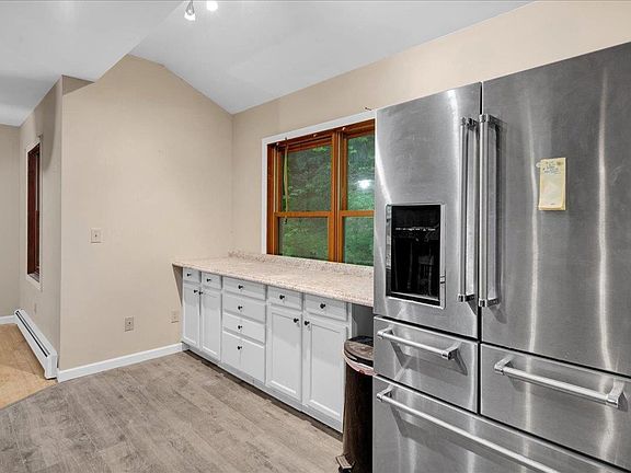 5th image of 347 Ledgewood Lane
