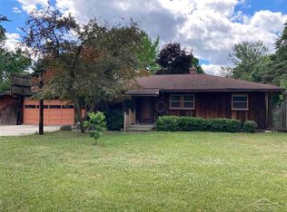 3101 Wildwood Dr, Saginaw, MI 48603
