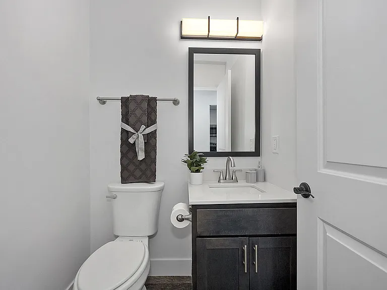 Ivy Hills Living Spaces — Photo 39