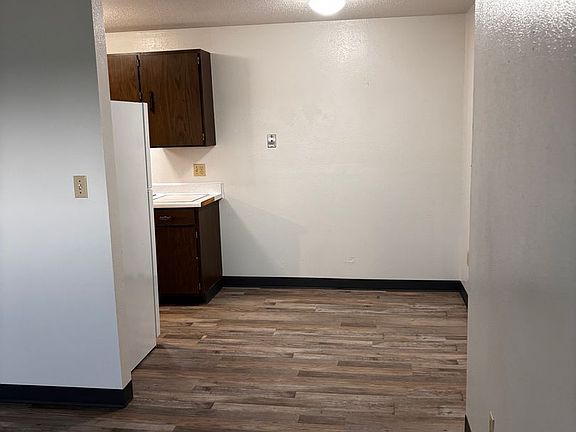 4th image of 406 17th St NW APT 3