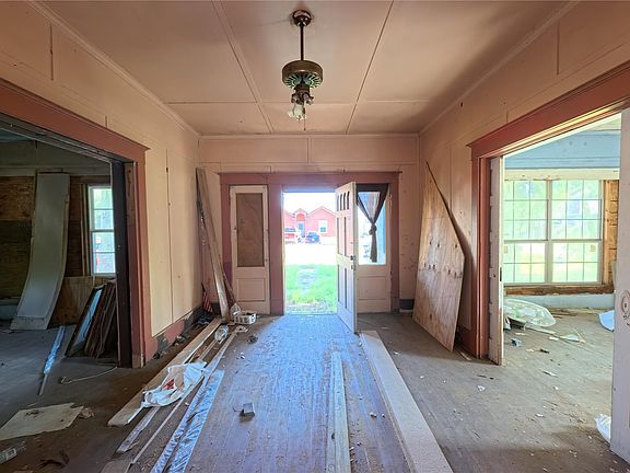 5th image of 1303 5th St