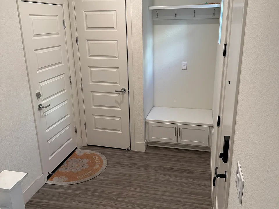 1420 Civic Center Dr #2