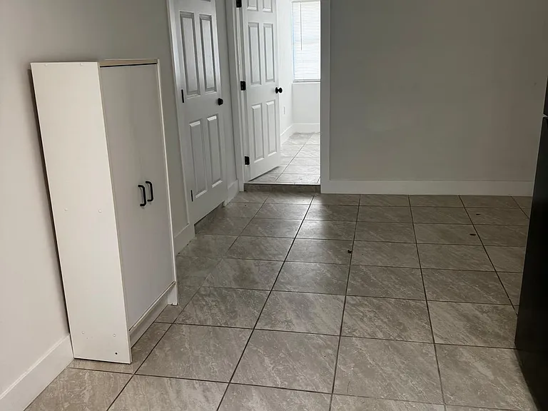212 Dennis Ave — Photo 2
