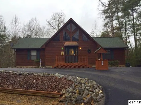 3277 Emerald Springs Loop, Sevierville, TN 37862