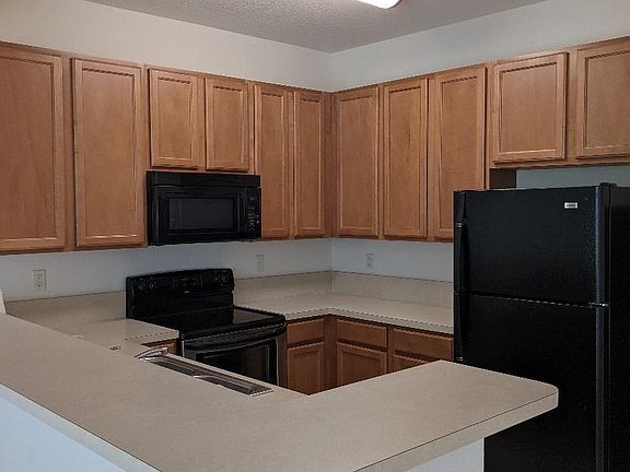 5th image of 5689 Parkstone Crossing Dr