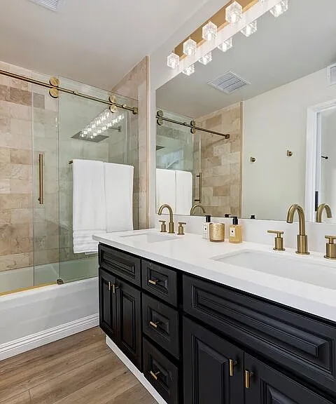 1508 Berkeley St #B — Photo 19