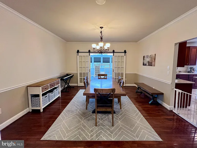 217 Truman Way — Photo 11