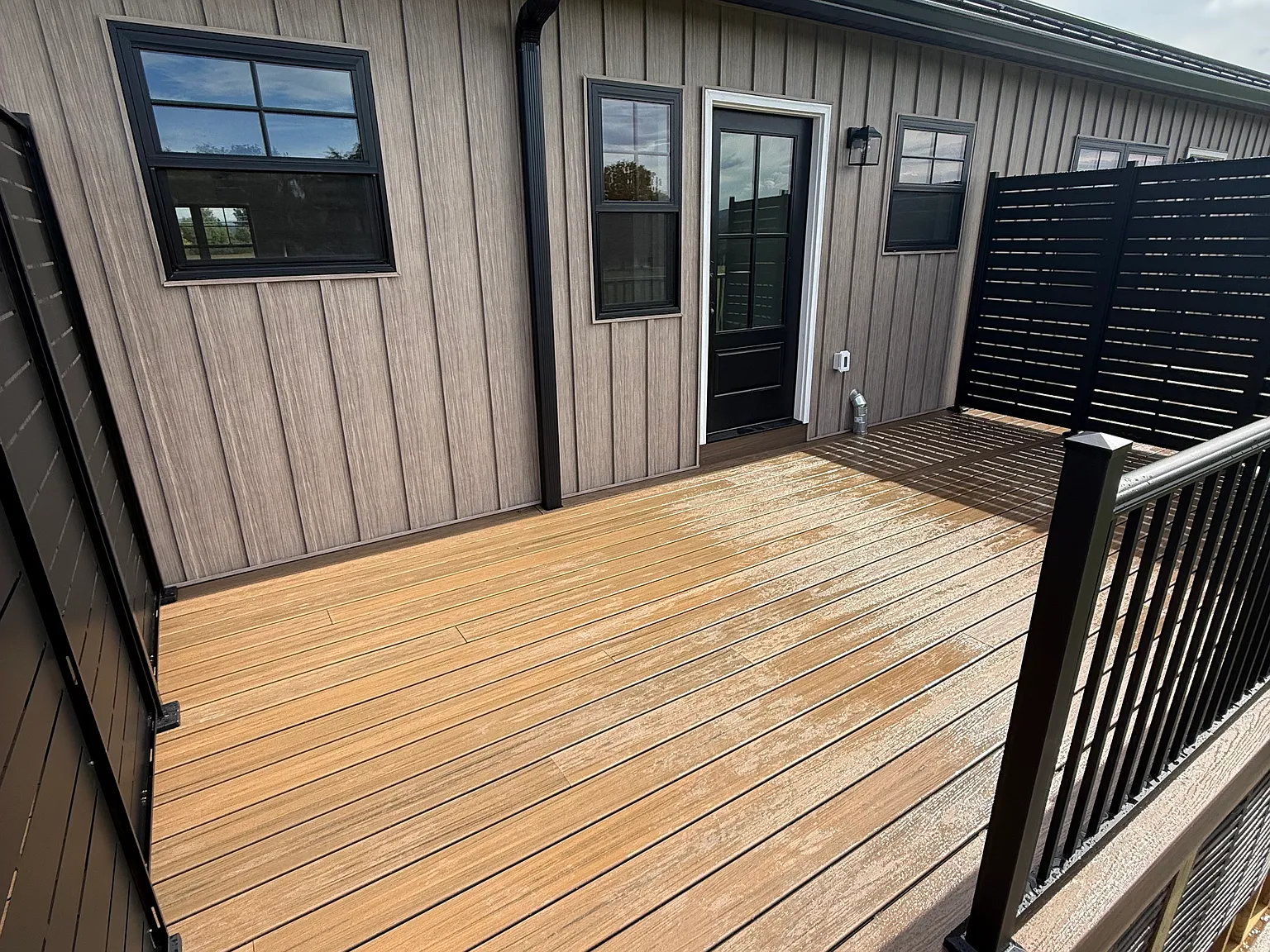 1 bed, 820 sqft, $1,350 — Photo 2