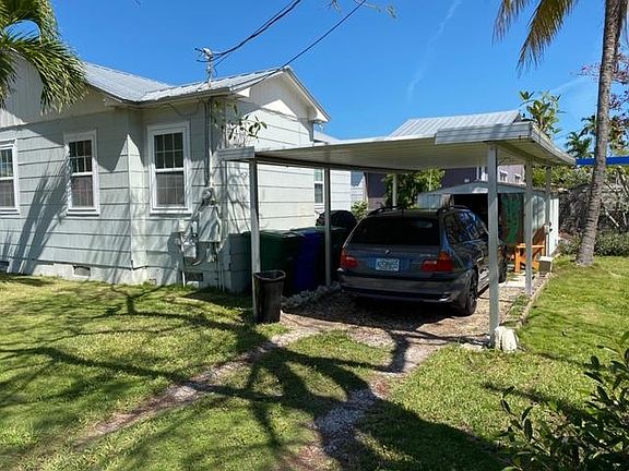 3rd image of 2000 Fogarty Ave