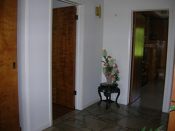 2nd image of 393 Panorama Dr