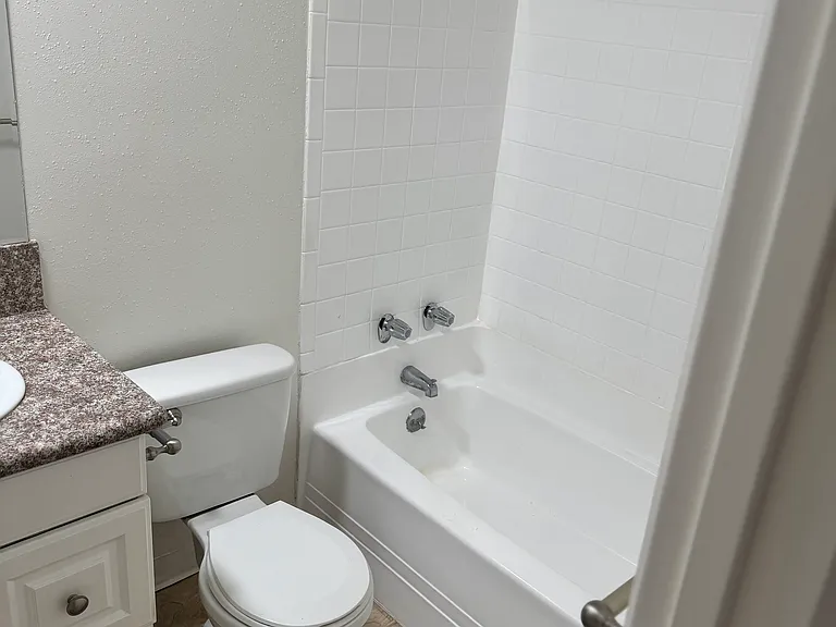 Claraday Apartments LLC — Photo 37