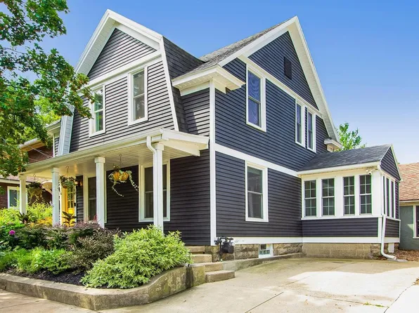 293 Rosewood Ave SE, East Grand Rapids, MI 49506