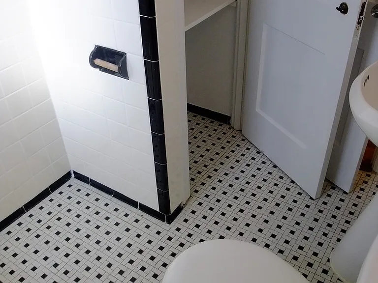 8401 Greenwood Ave — Photo 26