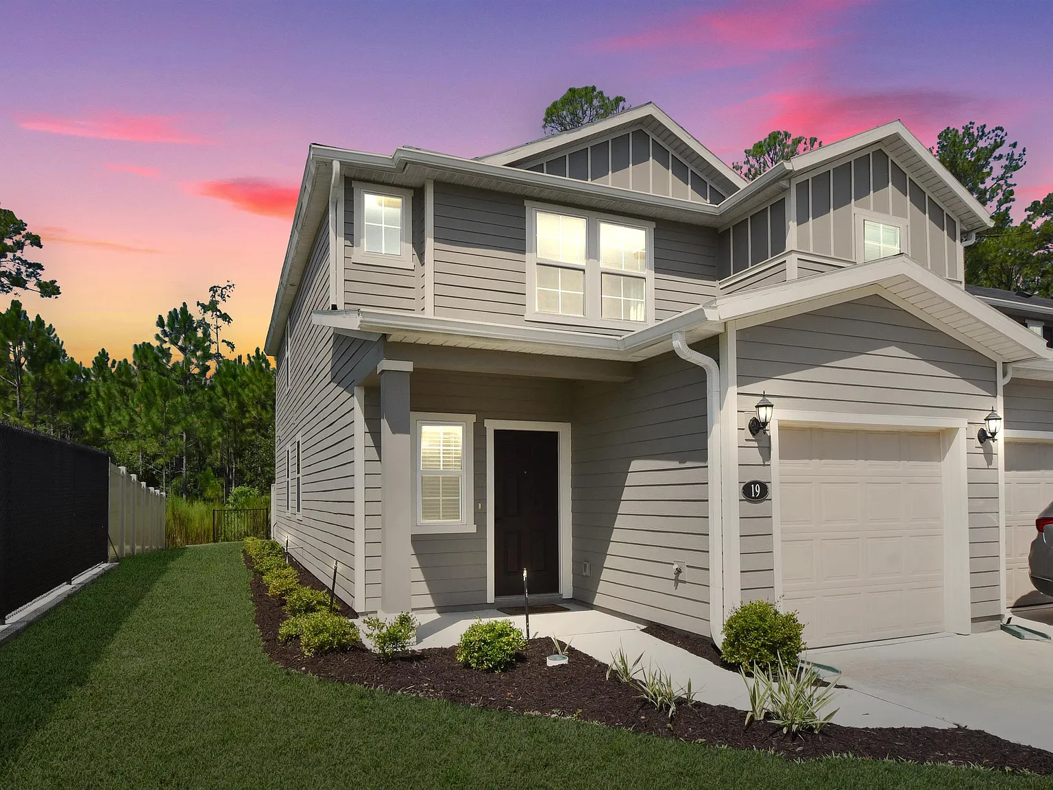 3 bed, 2.5 bath, 1567 sqft, $2,090 — Photo 1