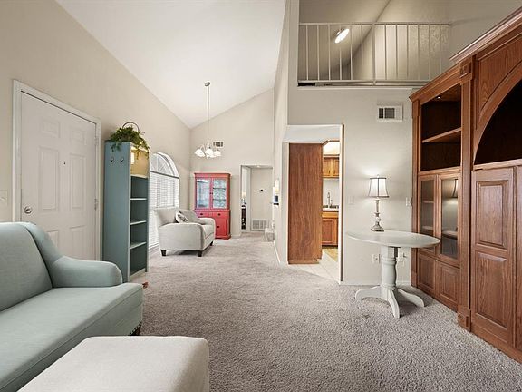 3rd image of 11525 N Meridian Ave APT 206