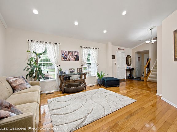 5th image of 12208 S Shagbark Dr