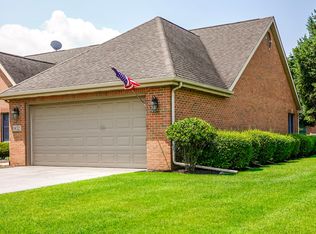 1832 Windfield Dr, Munster, IN 46321