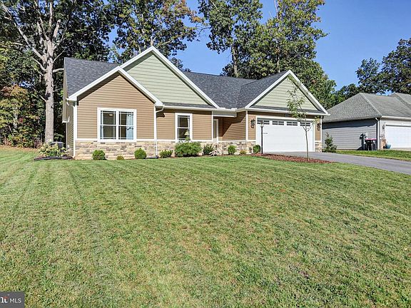 3rd image of 6512 Pullhook Ln