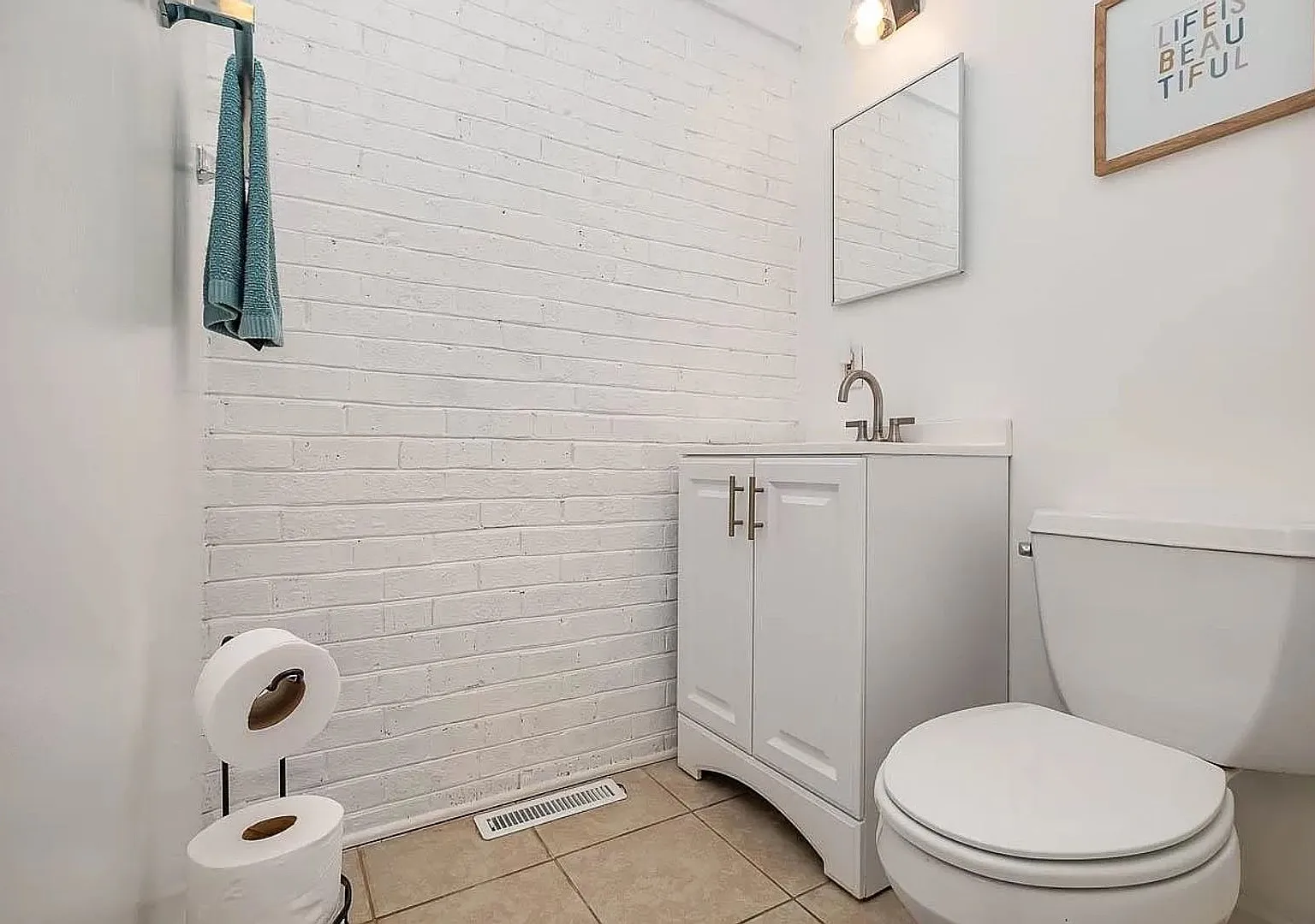 Room in 2 Bedroom Home at Archdale Dr — Photo 3