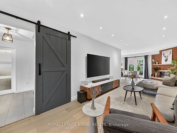 5th image of 48 Ridware Cres