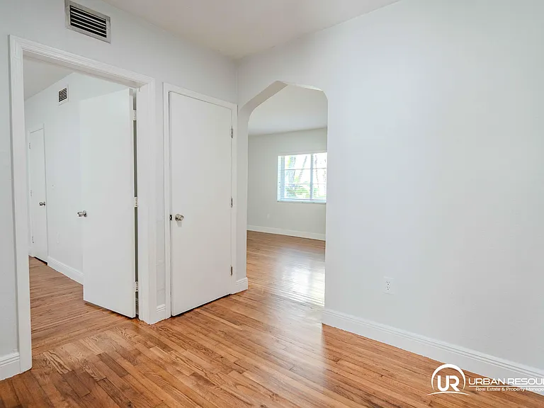 1011 Bay Dr #106 — Photo 17