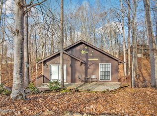 1107 Cherokee Rd, Byrdstown, TN 38549