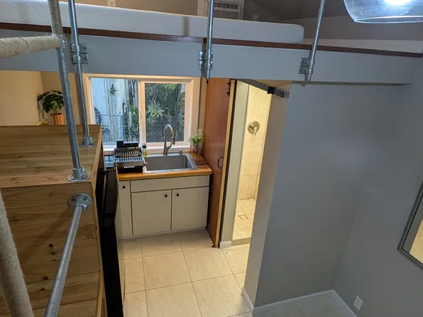 (undisclosed Address), Honolulu, HI 96819