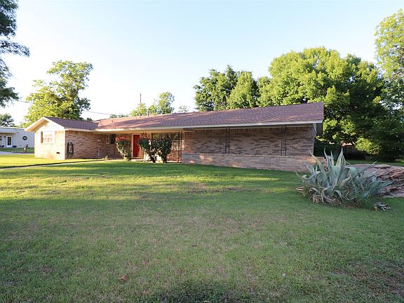 2nd image of 2100 14th St
