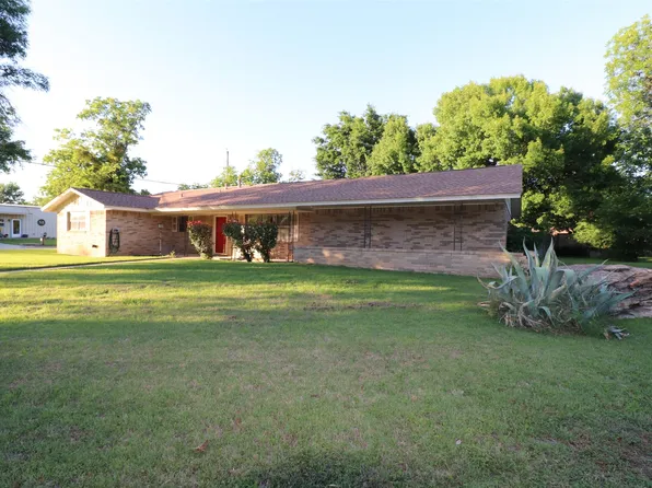 2100 14th St, Brownwood, TX 76801