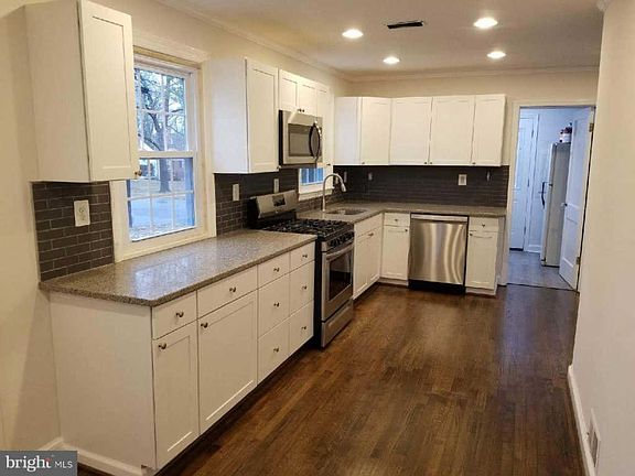 4th image of 13300 Okinawa Ave
