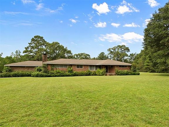 3rd image of 1426 Sunset Dr