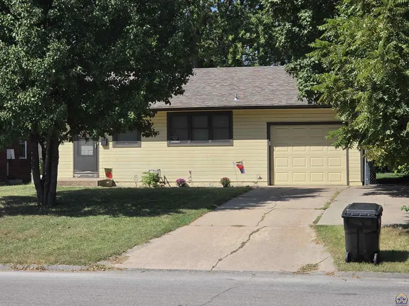 2019 SW Mission Ave, Topeka, KS 66604