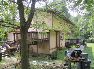 1090 Bluff Ridge Rd, Waynesburg, PA 15370