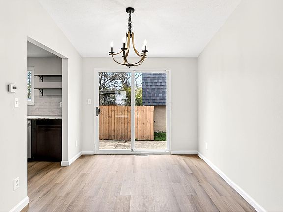 4th image of 3391 Vickers Dr