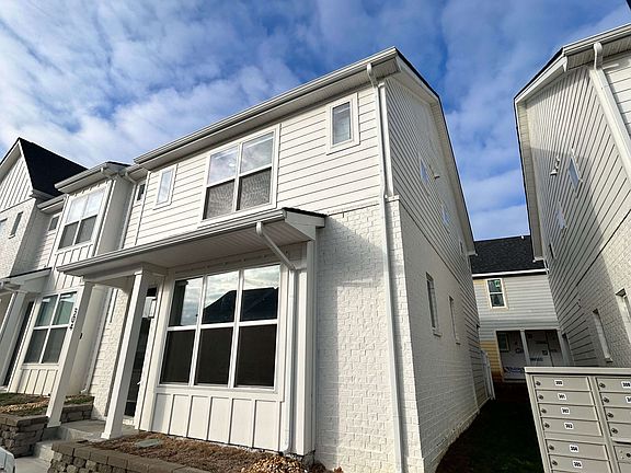 2nd image of 304 Jeffries Way